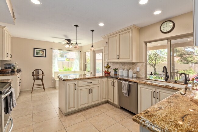 Building Photo - 2326 W Lompoc Cir