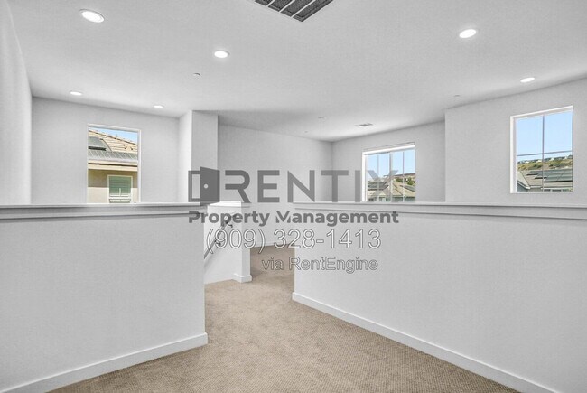 Building Photo - 18116 Hedgerow Way