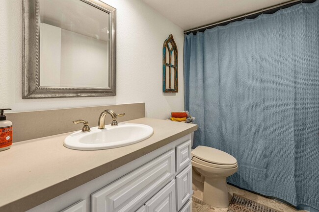 Building Photo - VACATION RENTAL - La Jolla Residence Just Blocks from the Ocean!