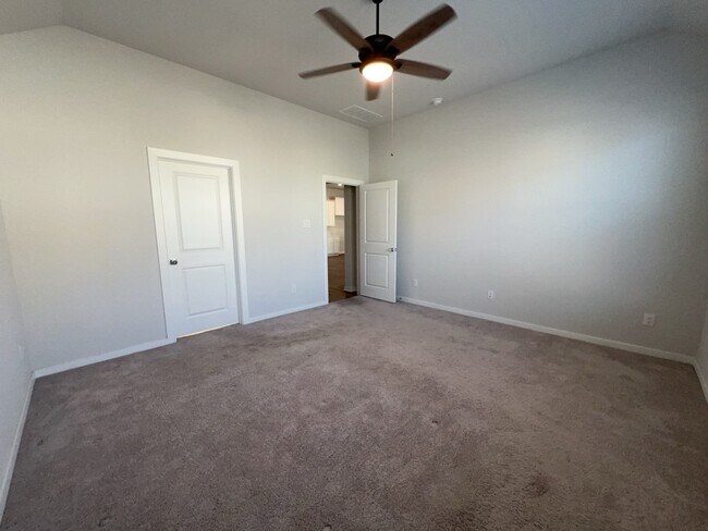 Building Photo - 3023 Tantara Dr