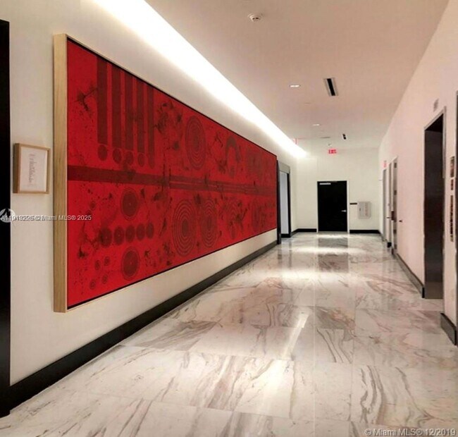 Building Photo - 851 NE 1st Ave