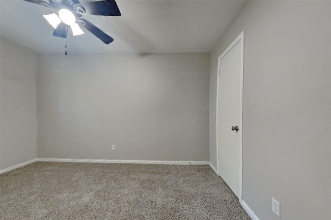 Building Photo - 2311 Whispering Wind Ln