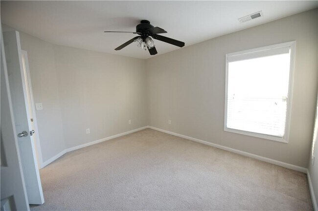 Building Photo - 4330 Granby Cir