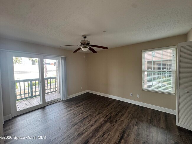 Building Photo - 7667 N Wickham Rd