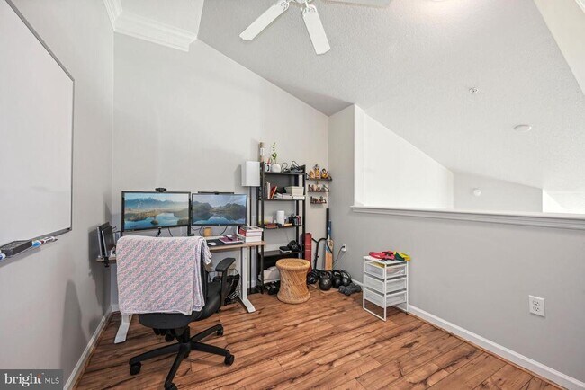 Building Photo - 7 Granite Pl