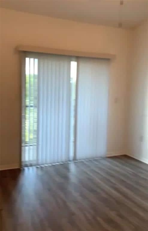 Building Photo - 10209 Courtney Palms Blvd