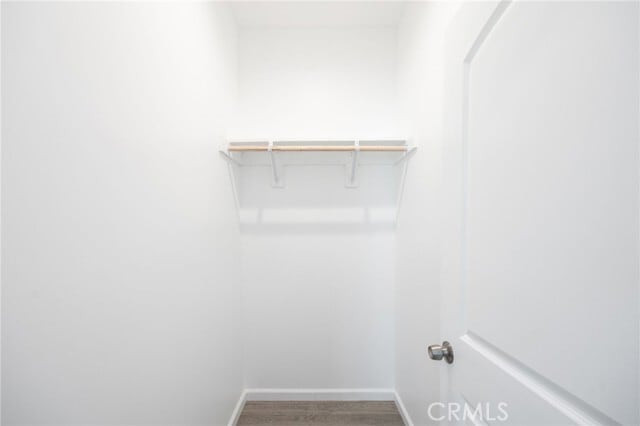 Building Photo - 1375 N Mentor Ave