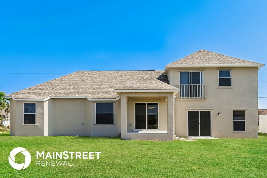 Building Photo - 1002 SW 4th Ave