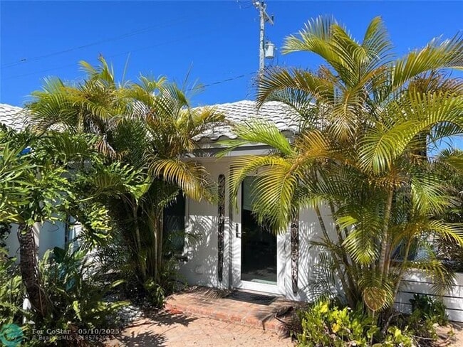 Building Photo - 4430 Sea Grape Dr