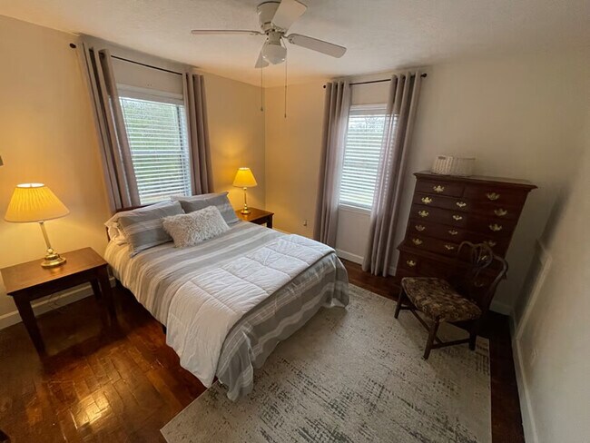 Building Photo - 161 Calhoun Rd