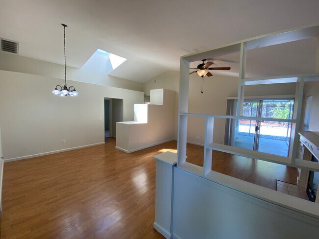 Building Photo - Cozy Single-Story in Quiet Antelope Neighborhood!
