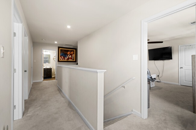 Building Photo - 21012 Baileys Grove Dr