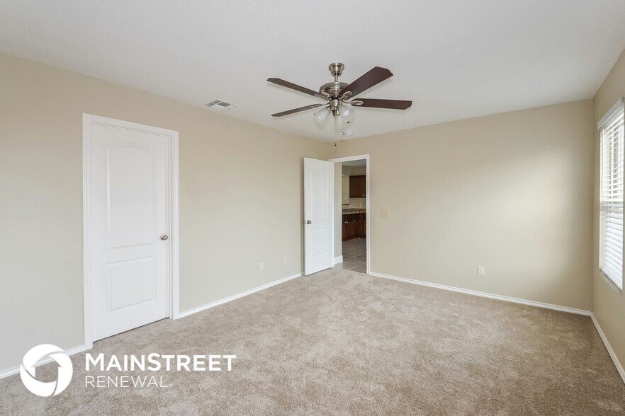 Building Photo - 3422 Dunlap Fields