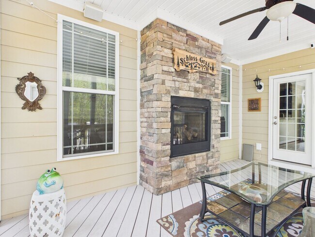 Building Photo - 12106 Golden Aster Terrace