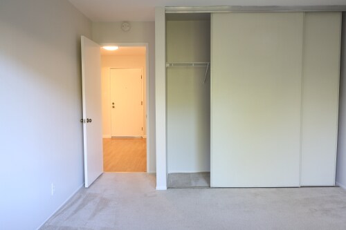 Building Photo - 1051 Beach Park Blvd