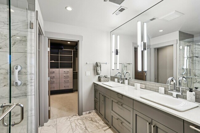 Building Photo - 9454 Turnstone Ln