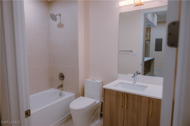 Building Photo - 26110 Rosewood Pointe Dr