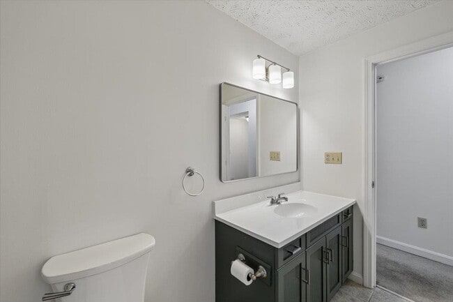 Building Photo - 7 Swift Ln