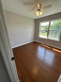 Building Photo - 407 Bertha Way