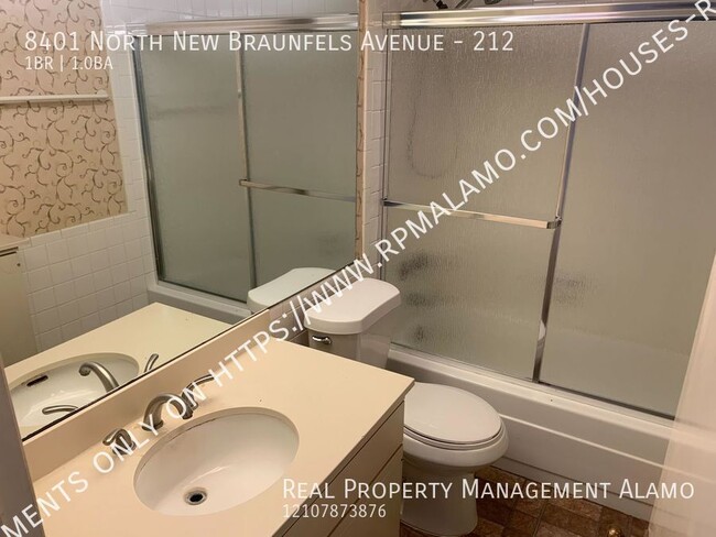 Building Photo - 8401 N New Braunfels Ave