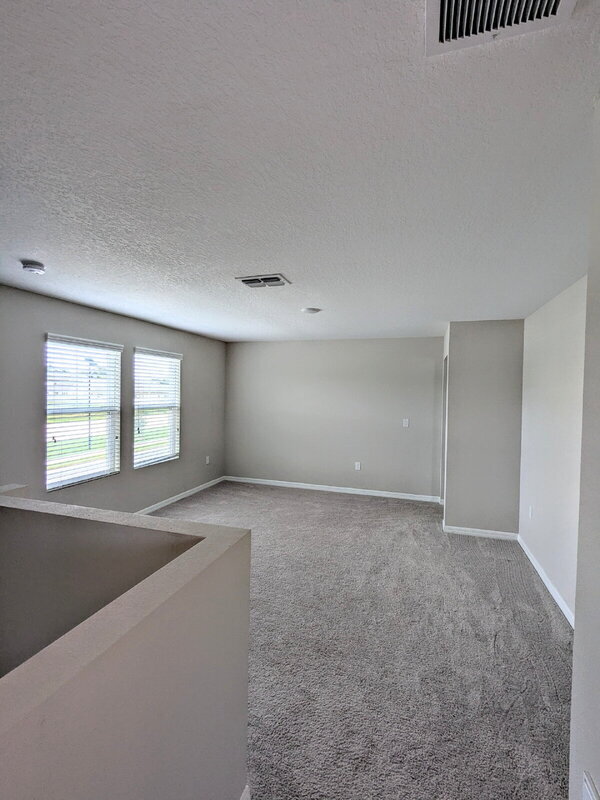 Building Photo - 13089 Oak Hill Way
