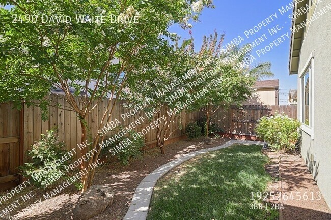 Building Photo - 2490 David Waite Dr