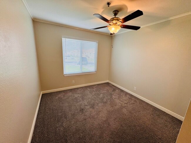 Building Photo - 43376 Cook St