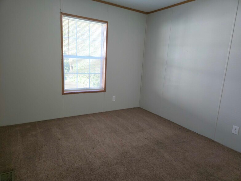 Building Photo - 3510 N 9th St