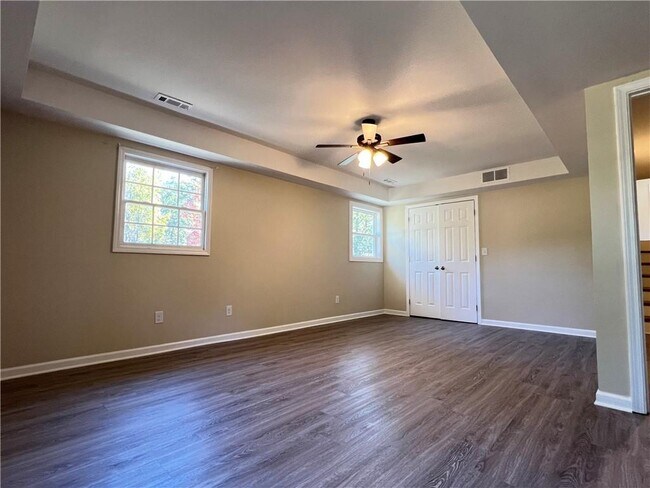 Building Photo - 550 Oglesby Bridge Rd SE