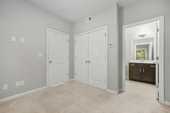 Building Photo - 772 Aerial Way