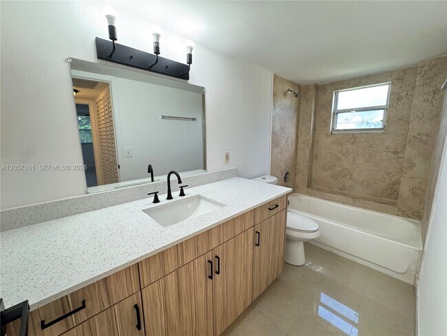 Building Photo - 8205 Lake Dr