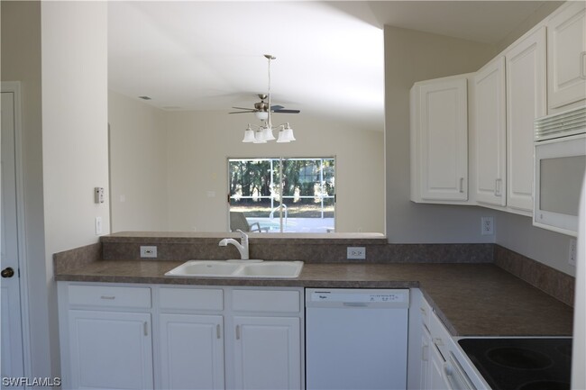 Building Photo - 15581 Beachcomber Ave