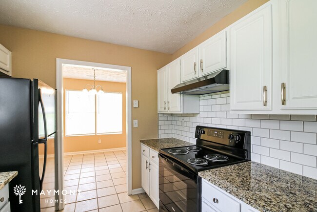 Building Photo - 101 Live Oak Dr