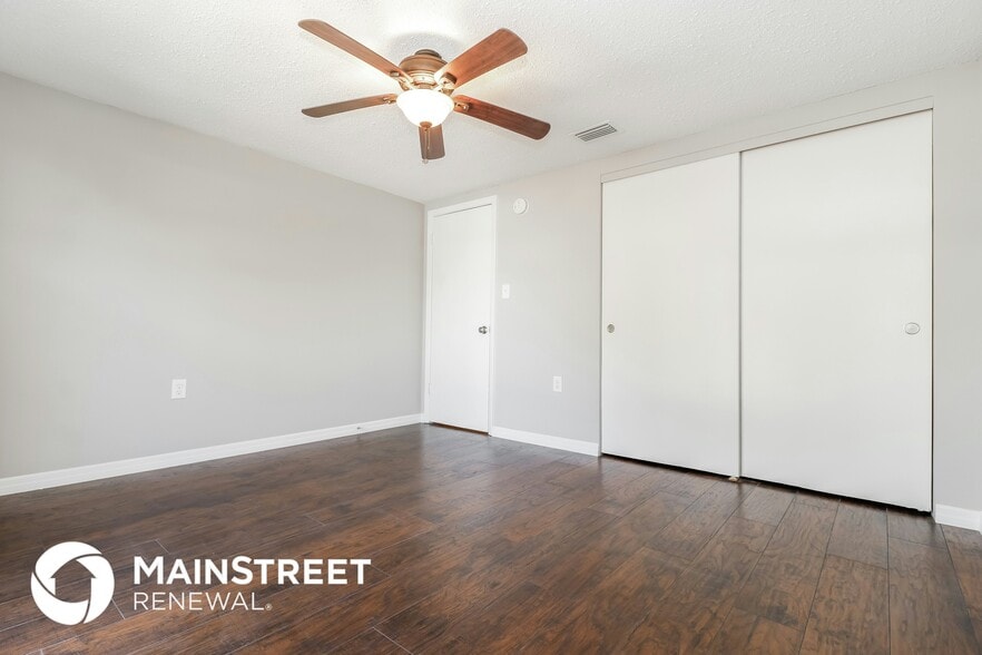 Building Photo - 9025 Collage Ln