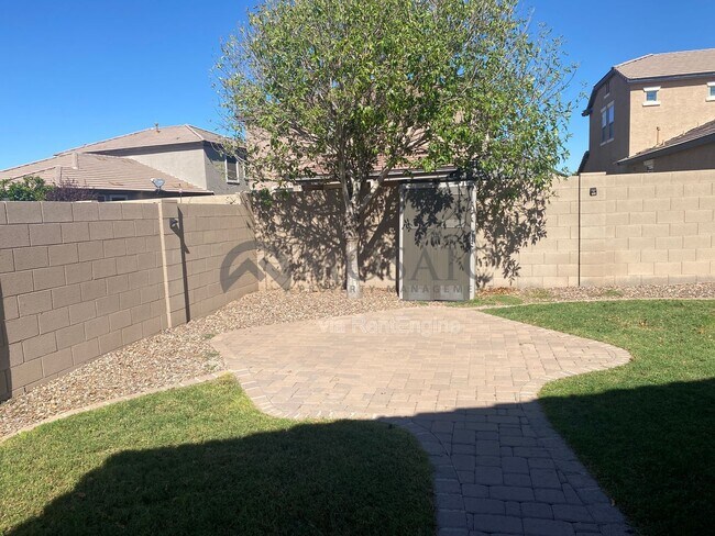 Building Photo - 11158 East Sebring Avenue