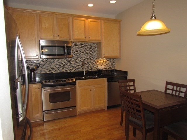 Building Photo - 132 Clocktower Dr