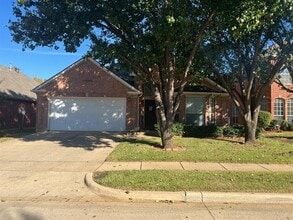 Building Photo - 3024 Peppercorn Dr