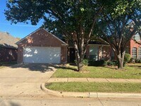 Building Photo - 3024 Peppercorn Dr