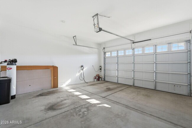 Building Photo - 204 E Taurus Pl