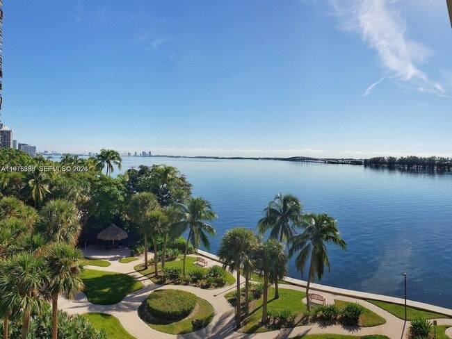 Building Photo - 2451 Brickell Ave