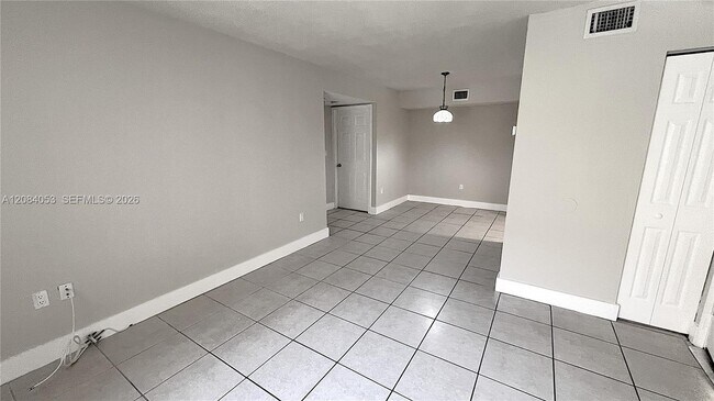 Building Photo - 686 NW 114th Ave