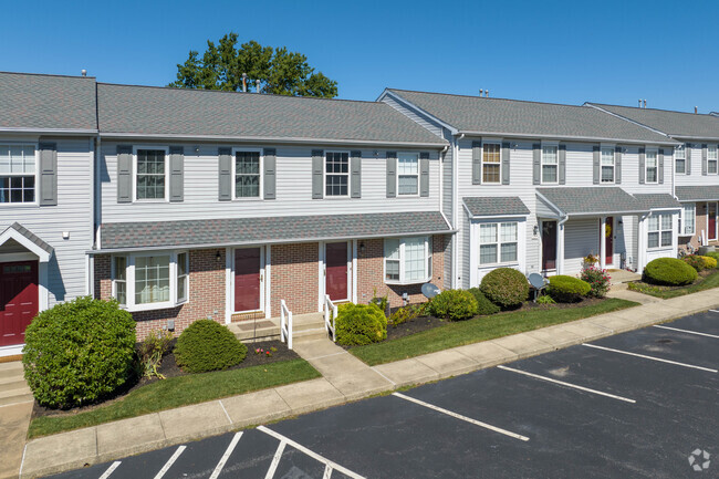 Building Photo - Cherry Hill Condos