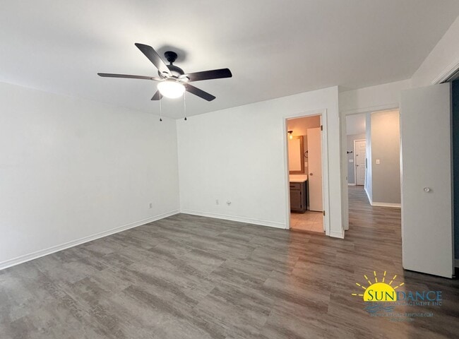 Building Photo - Spacious 4-Bedroom Cul-de-Sac Home Near Eglin AFB & Hurlburt Field!