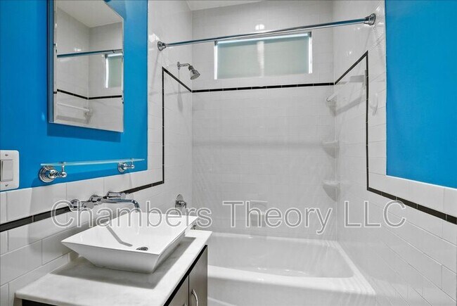 Building Photo - 2355 Ashmead Pl NW