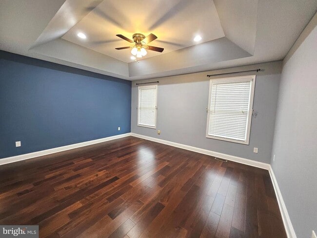 Building Photo - 5 Harcourt Dr