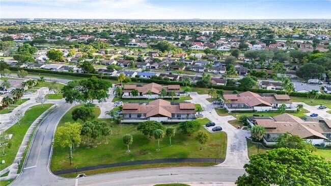 Building Photo - 9568 Boca Gardens Pkwy