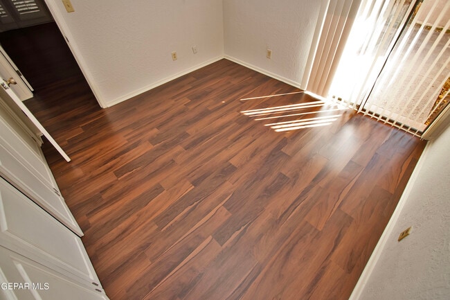 Building Photo - 5710 Mira Grande Dr