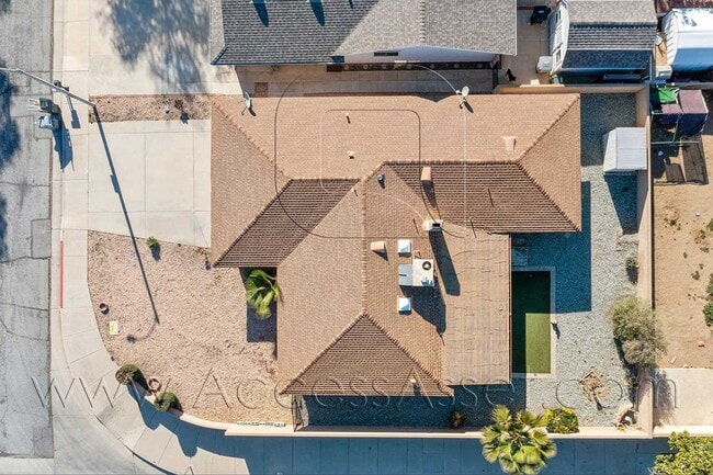 Building Photo - Single-Story 3 Bed with Covered Patio & Gated Yard