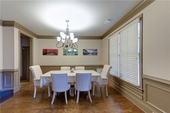 Building Photo - 5230 Habersham Hills Dr