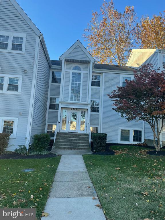 Building Photo - 8375 Montgomery Run Rd